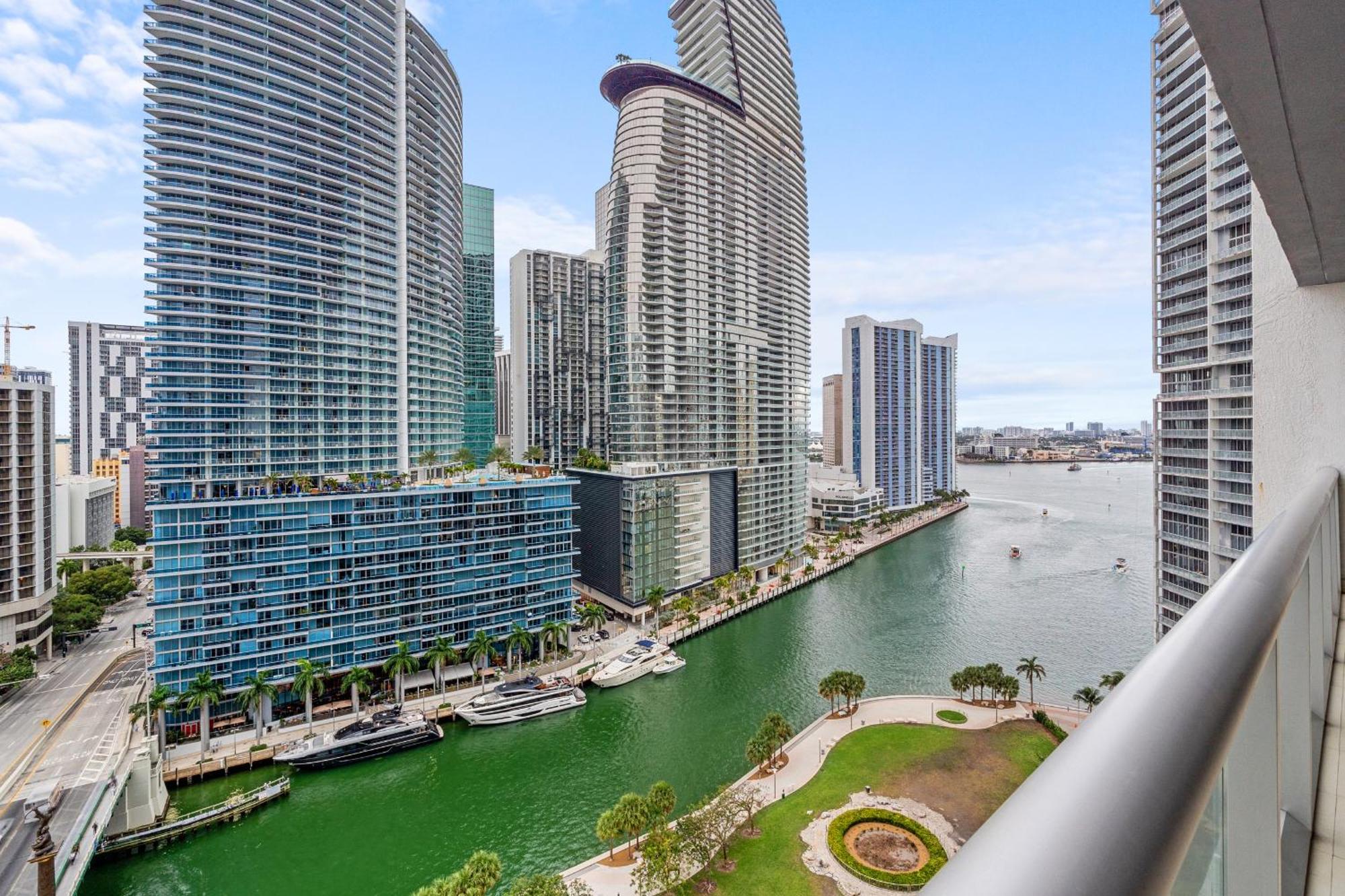 Upscale #2003 In The Heart Of Brickell Apartment