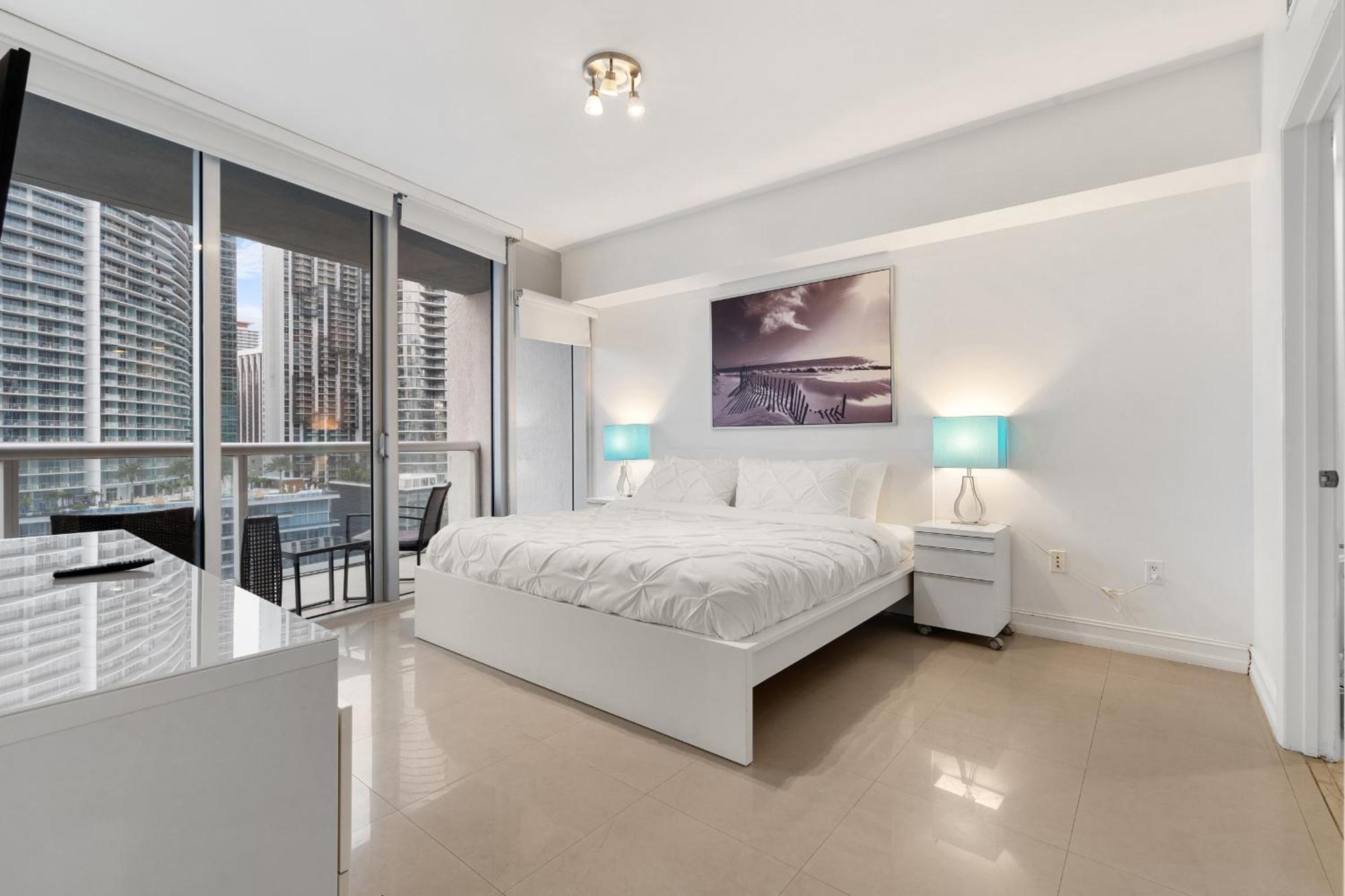 Upscale #2003 In The Heart Of Brickell Apartment