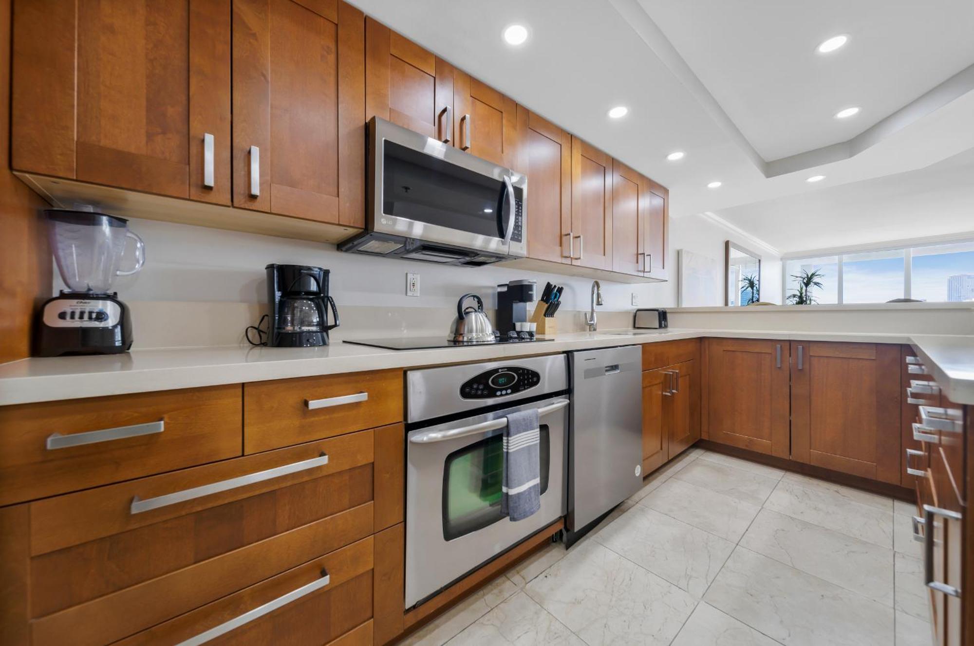 Apartamento 4 Bedroom With Stunning Balcony View