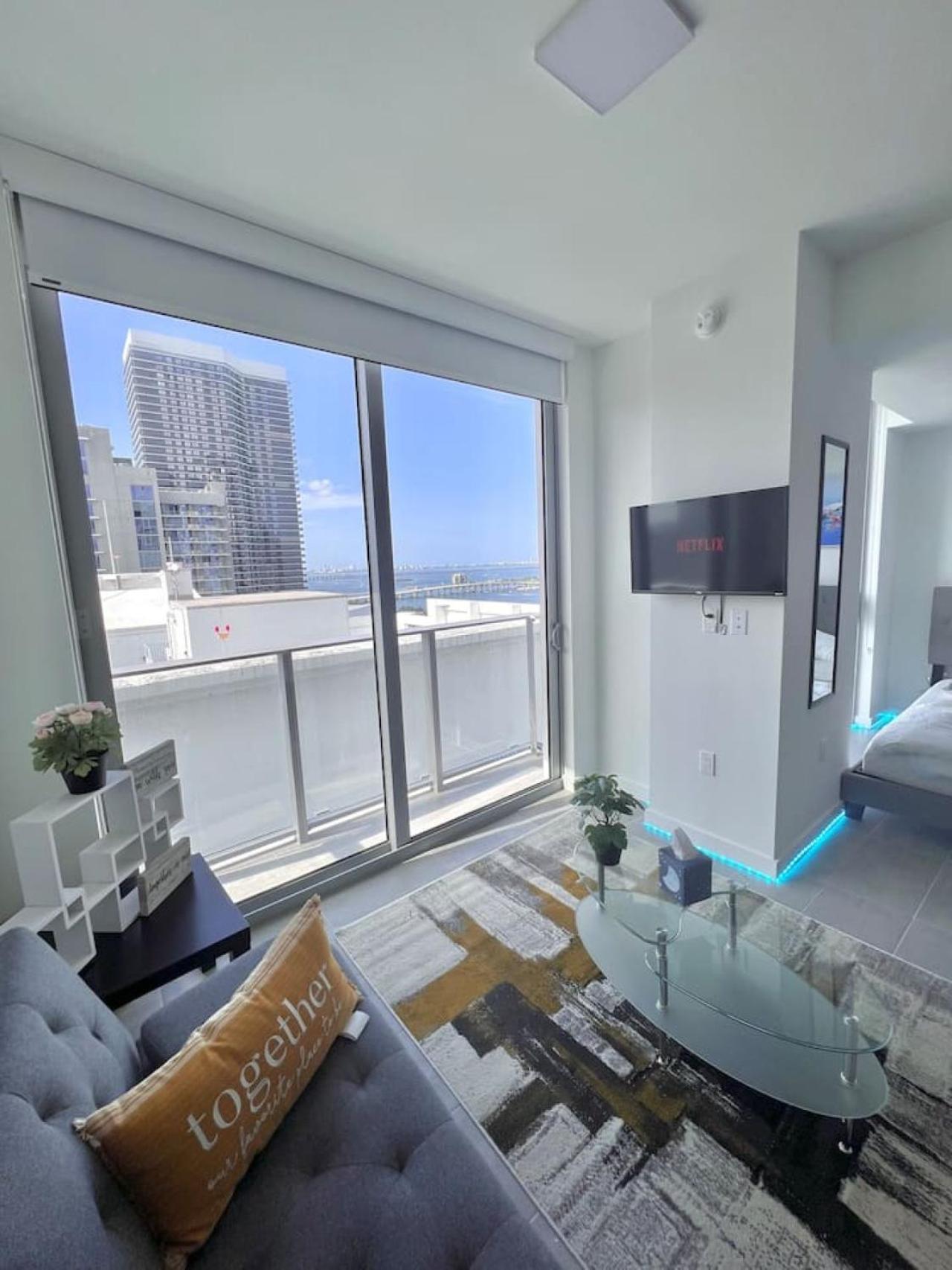 Ocean View Entire In Downtown With Pool And Gym * Miami