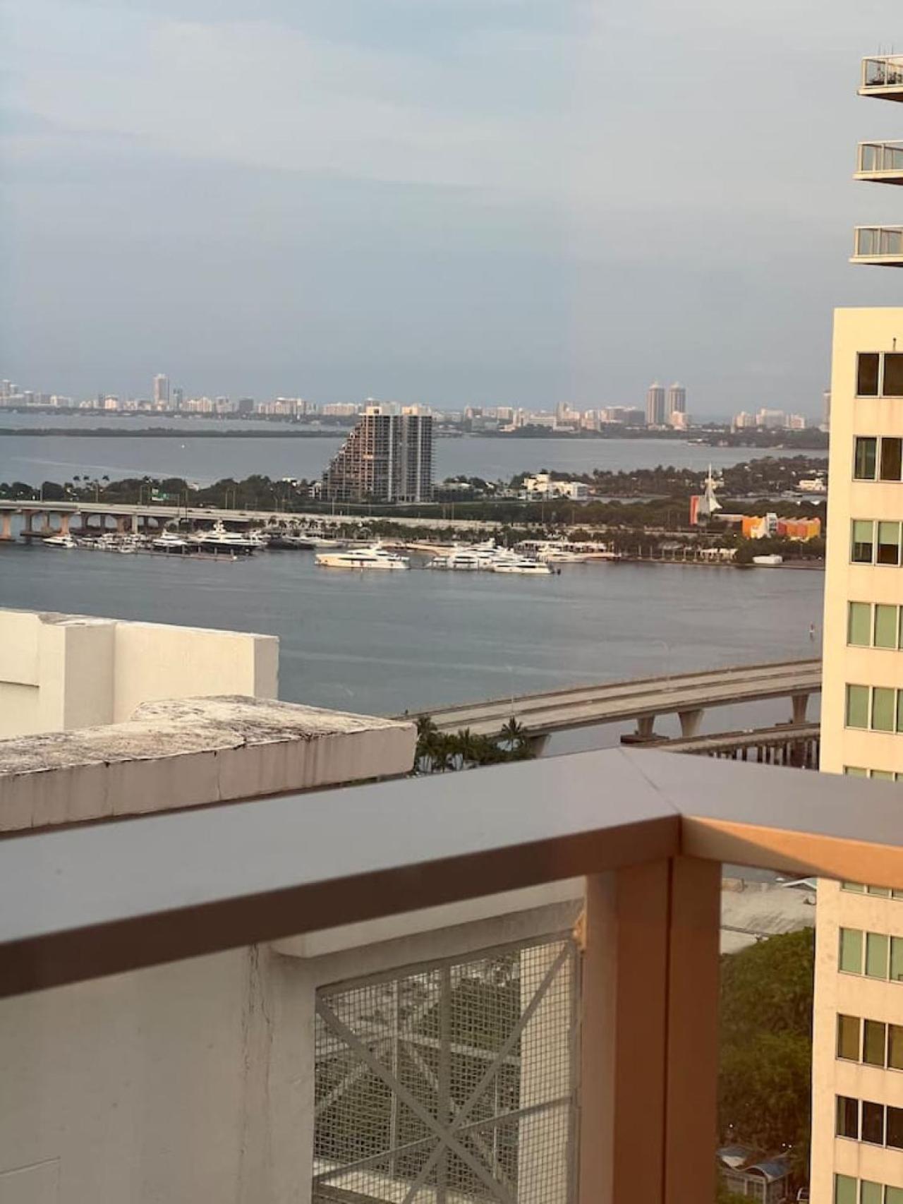 Holiday home Ocean View Entire In Downtown With Pool And Gym *