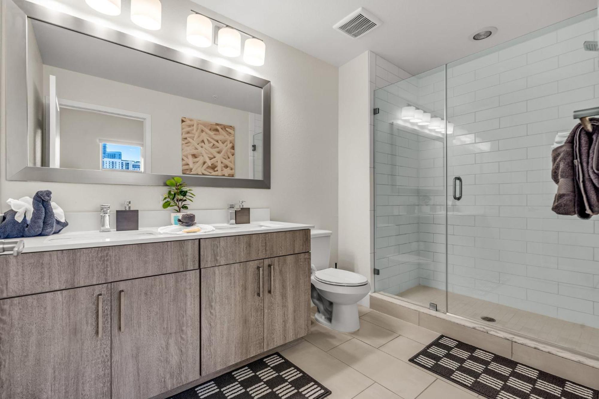 Luxury 2br With Views On Biscayne Blvd Apartment