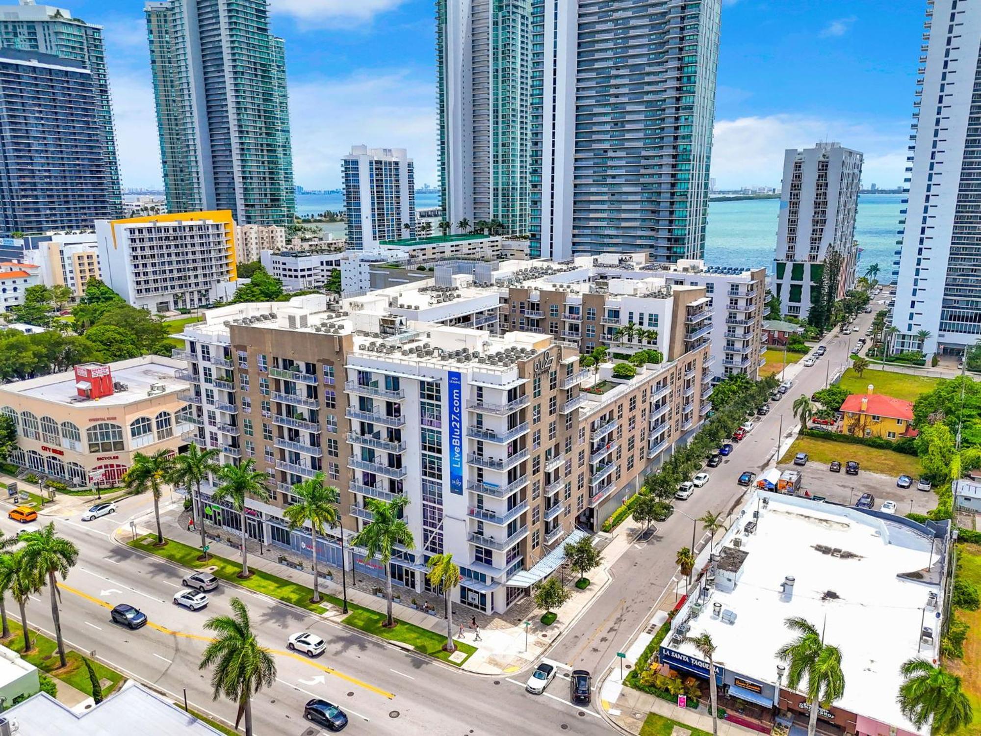 Luxury 2br With Views On Biscayne Blvd Apartment