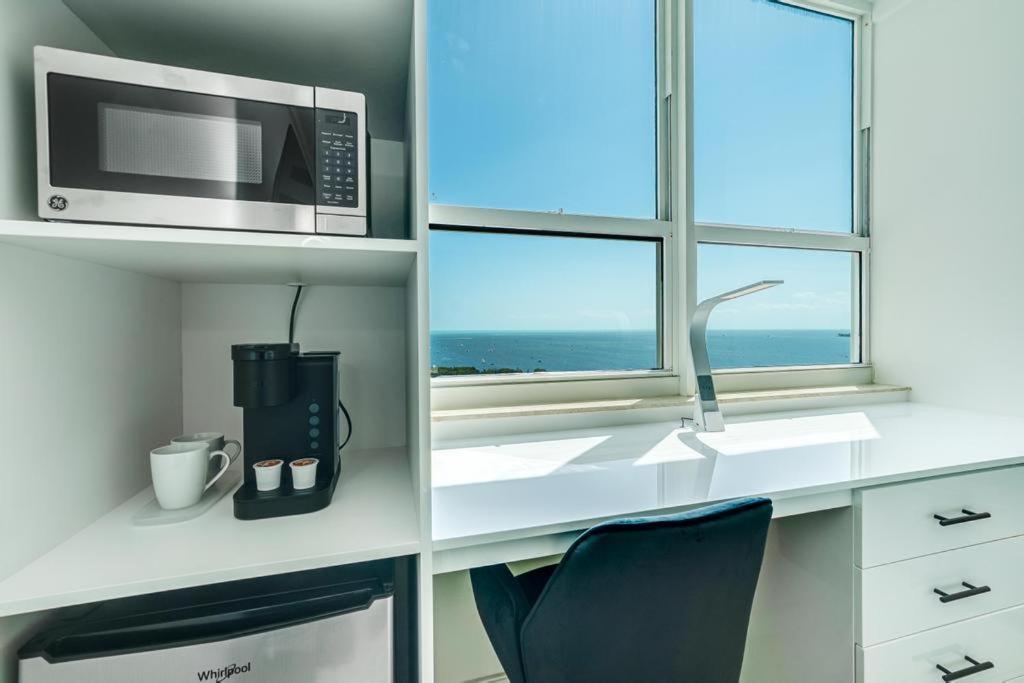 Apartamento 2 Bedroom Bay View Beauty In Coconut Grove- Parking For 2 Cars Included! Miami