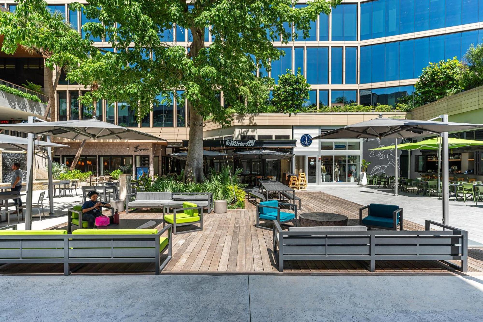 2 Bedroom Bay View Beauty In Coconut Grove- Parking For 2 Cars Included! Apartamento *