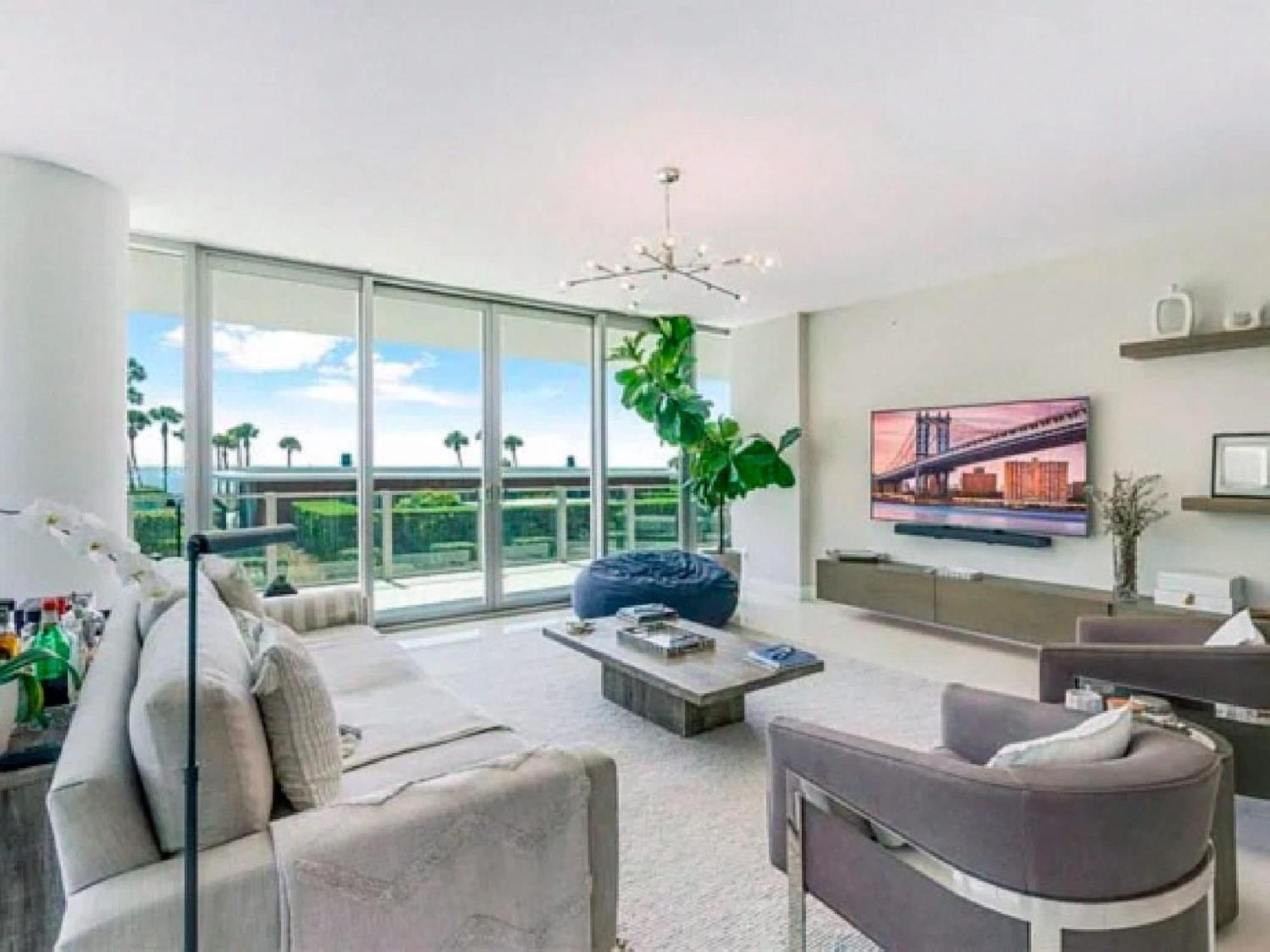 Elegant With Ocean Views In Key Biscayne Apartamento *