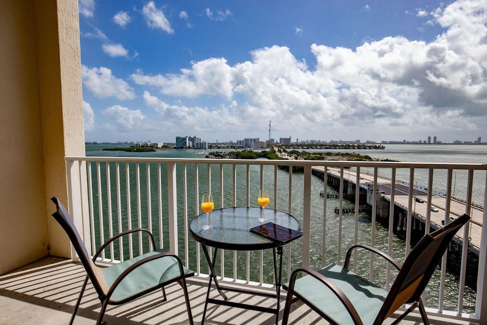 Mare Azur Luxury By Grand Bay