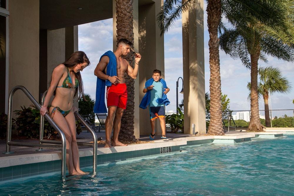 Mare Azur Luxury By Grand Bay 4* Miami