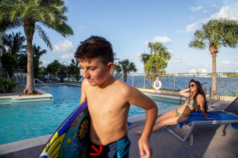 Hotel Mare Azur Luxury By Grand Bay