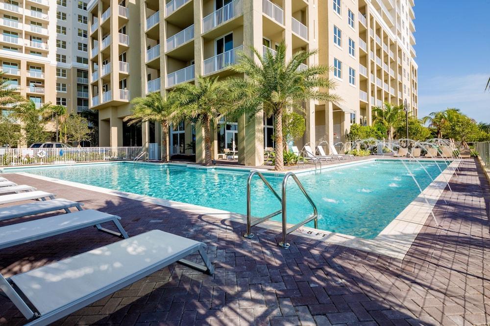 Mare Azur Luxury By Grand Bay Hotel 4*