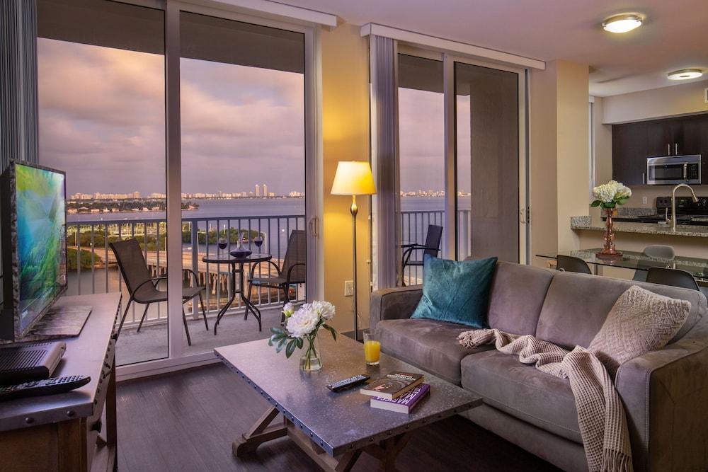 Hotel Mare Azur Luxury By Grand Bay Miami