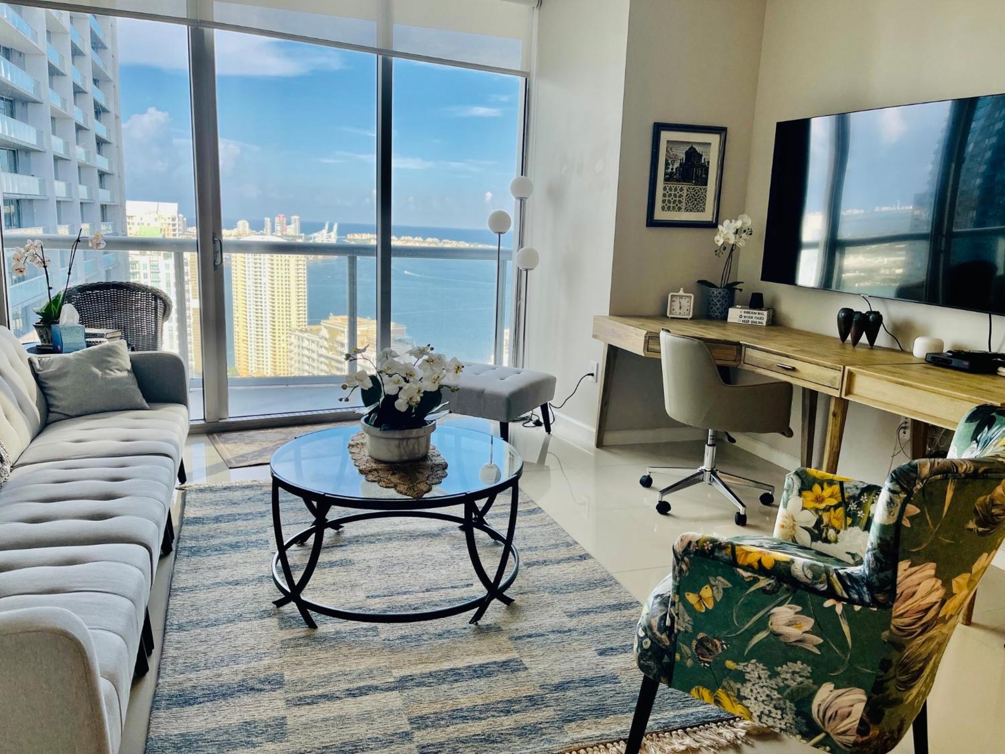 Sun&sea Iconbrickell Unit