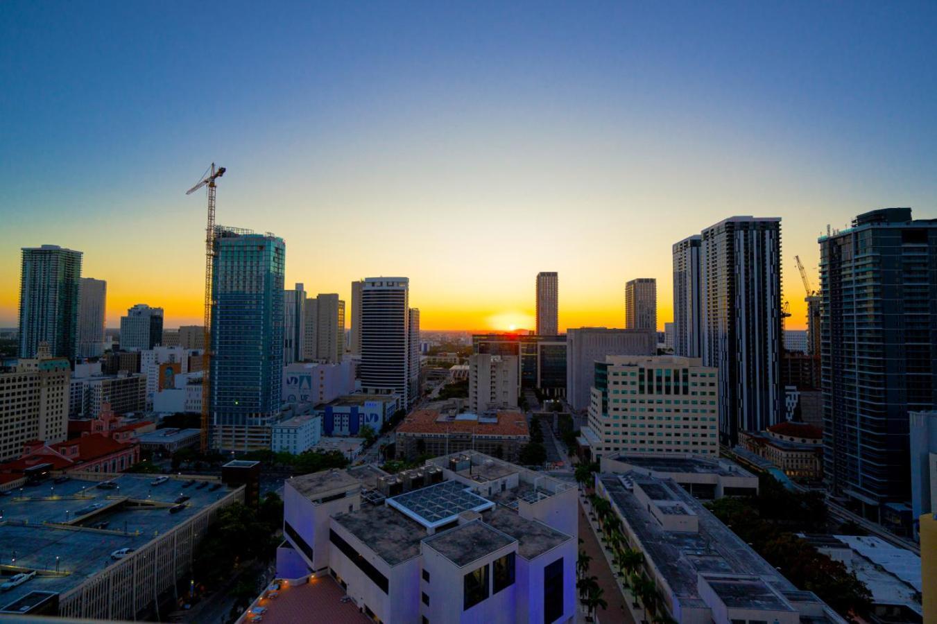 Luxury Loft - Free Parking - Ocean View - Brickell Downtown Apartment *