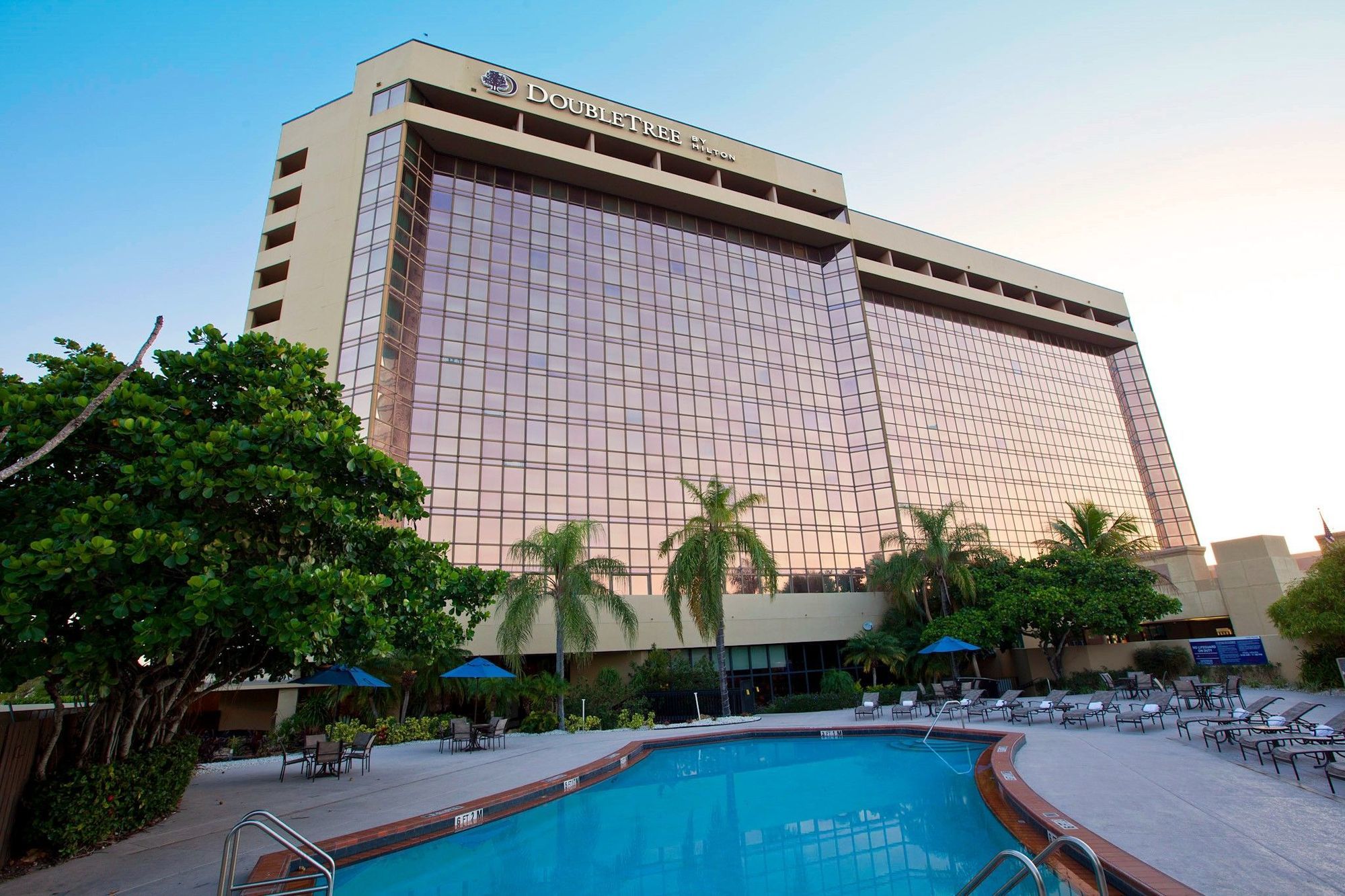Doubletree By Hilton Airport & Convention Center Miami