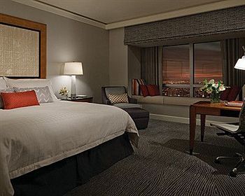 Aparthotel Four Seasons - Luxury Private Residences