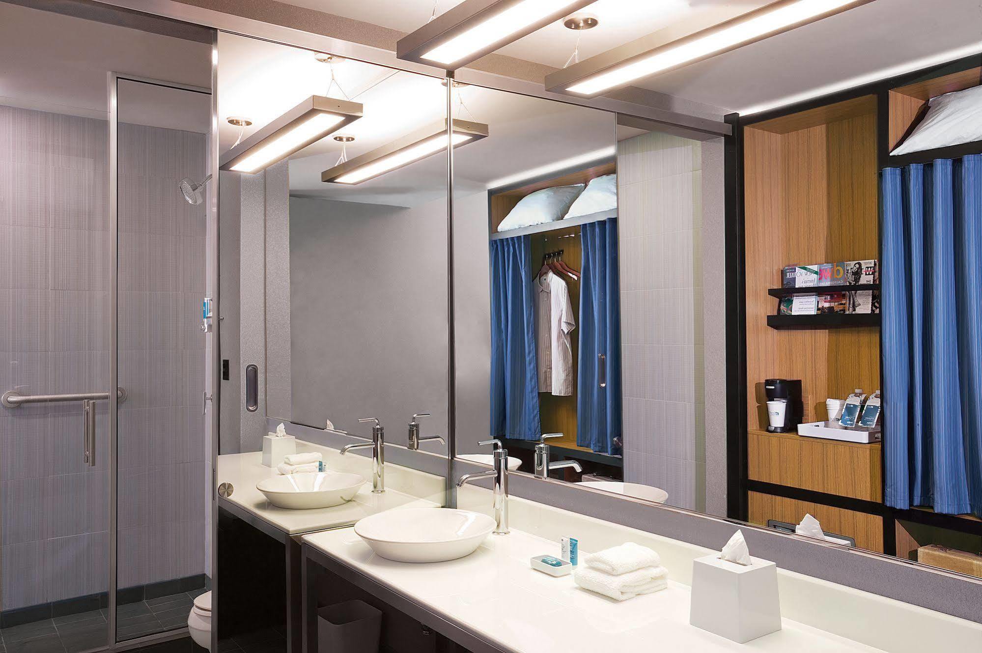 Aloft Brickell Hotel