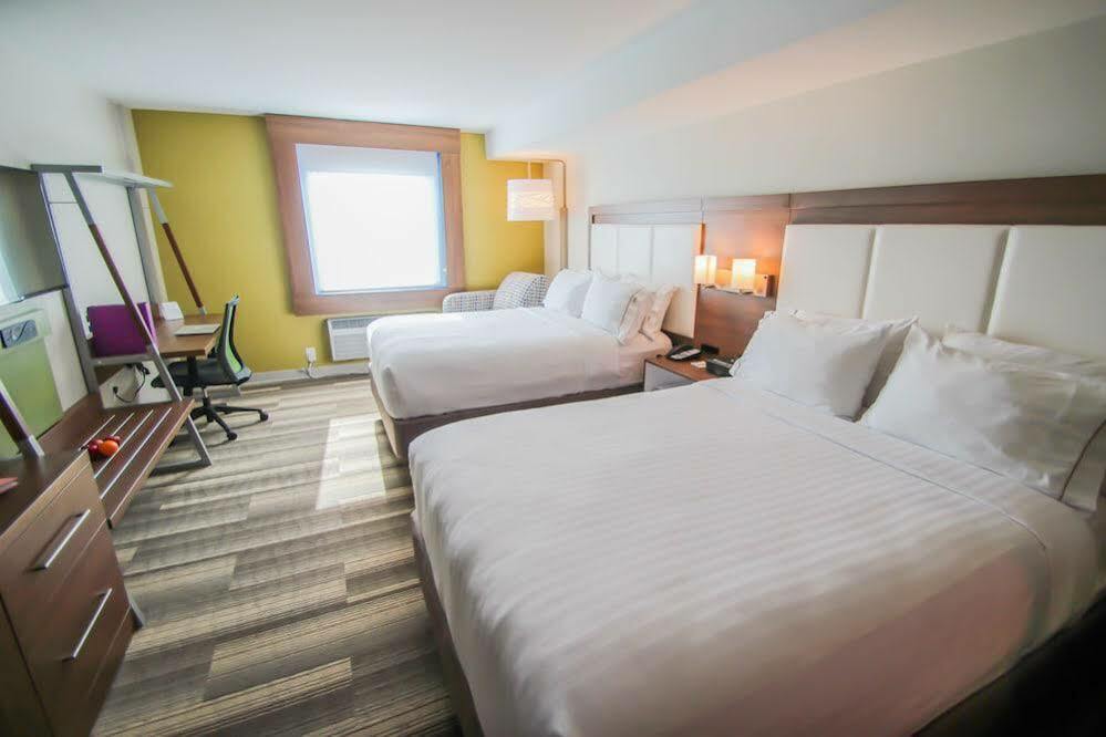 Express & Airport East By Ihg Miami