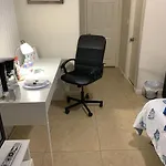 Cute, Cozy Mother-In-Law Suite In The Heart Of Miami