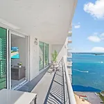 High Floor Ocean View Unit In Brickell