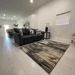 Large Miami Home Sleeps 22!