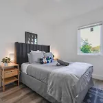 Wonderful 3 Bedrooms House, Spacious&Bright