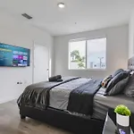 Amazing Townhouse 15 Minutes From The Beach