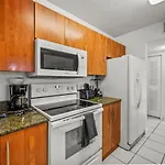 Luxurious 1Br High Rise Condo Brickell-Free Parking