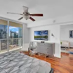 40Th Floor Ocean View - Best Location
