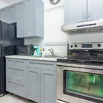 1 Bedroom Apartment With Balcony Miami - Heart Of Downtown