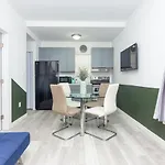 1 Bedroom Apartment With Balcony Miami - Heart Of Downtown