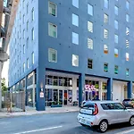 High End Studio Yotel Downtown L57