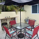Quiet And Spacious Townhouse In Miami