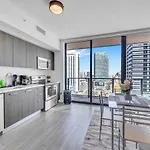 Lovely 1-Bedroom Unit Downtown Miami/Arena View