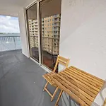 Spacious Ocean View Unit In The Heart Of Brickell