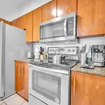 Central Ocean View 3 Bedrooms In Miami W Parking