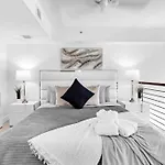 Cozy King Loft W/Amazing Views