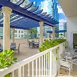 Miami Brickell 4 Bedrooms High Ceiling Loft On The Pool