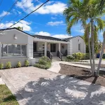 Centrally Located Home W/ Pool & Gym !