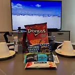Marlins Park Suites - Apt 3 - Cuba Libre Suite
