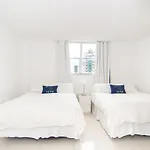 Modern Ocean View Apartment By Miami Te Espera - Hallandale 9E