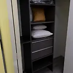 Spacious And Luxurious Apartment In Downtown Miami