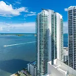Stylish 2Bed 2Bath Over Brickell Skyline With Free Parking