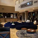 Upscale Resort Villa In The Heart Of Miami