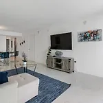 Awesome Penthouse Apt Brickell W/Pool