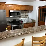 House With Pool- 15 Mins To South Beach