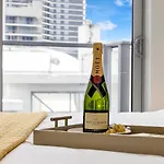 Special Offer - Miami 2Br - 1 & Half Bath - Steps To Kaseya Center