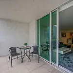 Central Unit With Ocean & City View Club At Brickell Bay