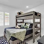 Miami Luxury Home! Next To Miami Airport And Beach