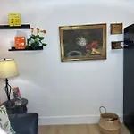 Sleeps 3, Casa Tropical In Miami