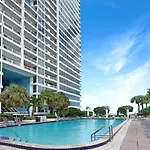 Paradise Found! Miami Skyline And Water Views!